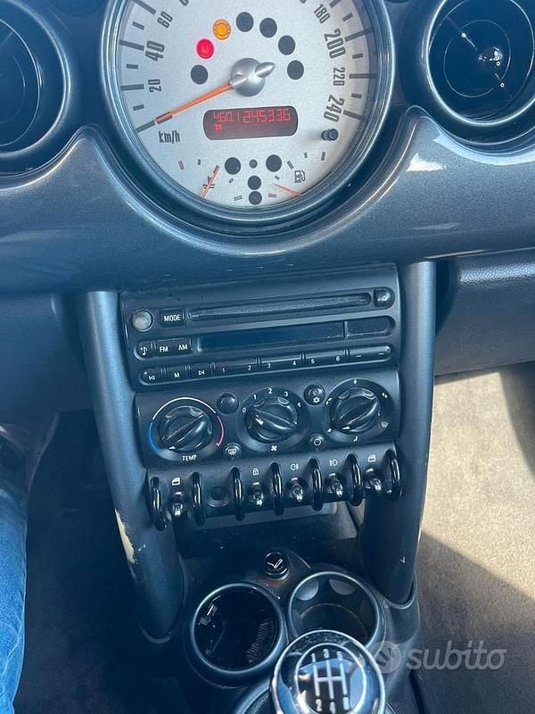 Usata Mini ONE 90 CV (66 kW) 2001 Grigio Utilitaria