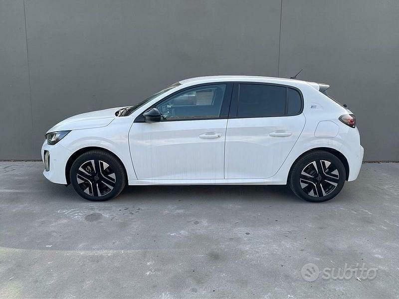 Usata Peugeot 208 Allure 145 CV (106 kW) 2024 Bianco Utilitaria