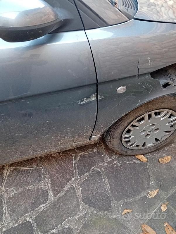 Usata Lancia Ypsilon 69 CV (50 kW) 2005 Utilitaria