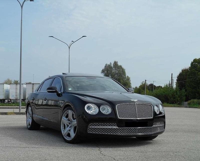 Usata Bentley Continental Flying Spur Mulliner 625 CV (459 kW) 2013 Nero Berlina