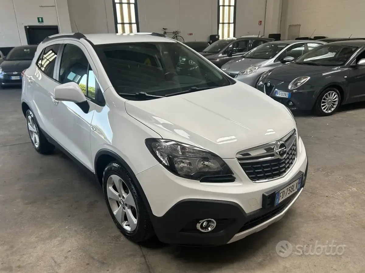 Usata Opel Mokka Cosmo 116 CV (85 kW) 2016 Bianco SUV