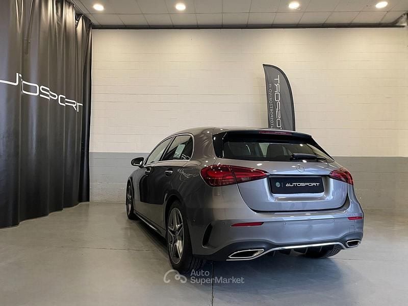 Usata Mercedes A180 AMG Line Premium 136 CV (100 kW) 2024 Grigio Berlina