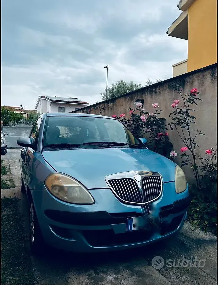 Usata Lancia Ypsilon 2004 Utilitaria