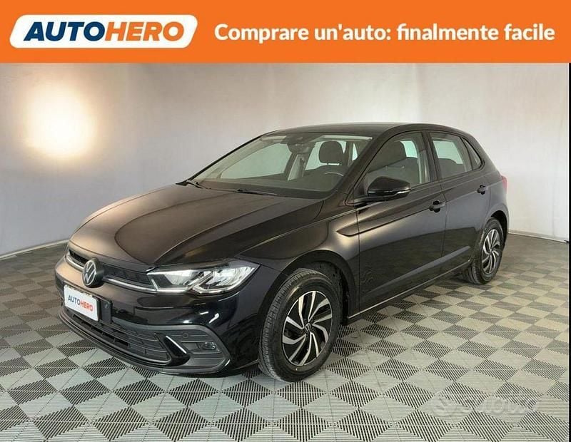 Usata VW Polo Life 95 CV (69 kW) 2023 Nero Utilitaria