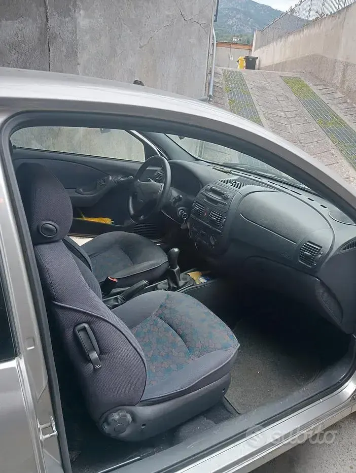 Usata Fiat Bravo 103 CV (75 kW) 1998 Grigio Utilitaria