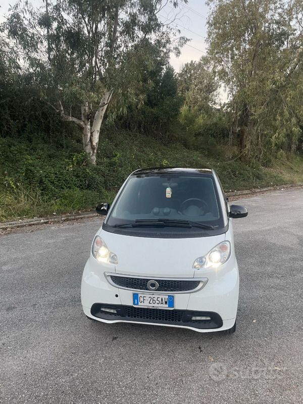 Usata 2008 Smart ForTwo Coupé Due volumi | 5000 € - Immagine 1/4