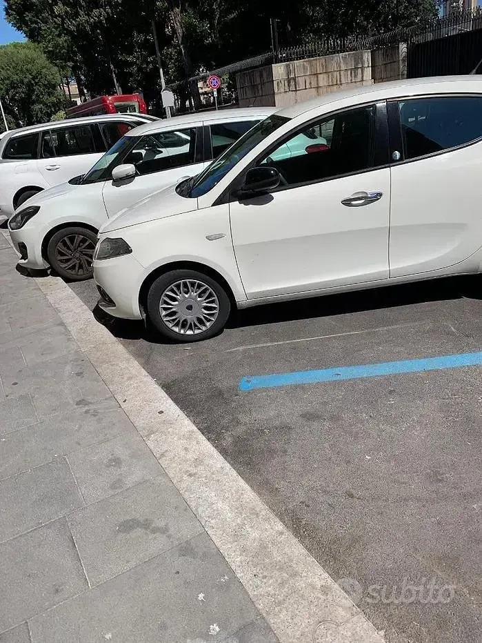 Usata Lancia Ypsilon 69 CV (50 kW) 2017 Bianco Utilitaria