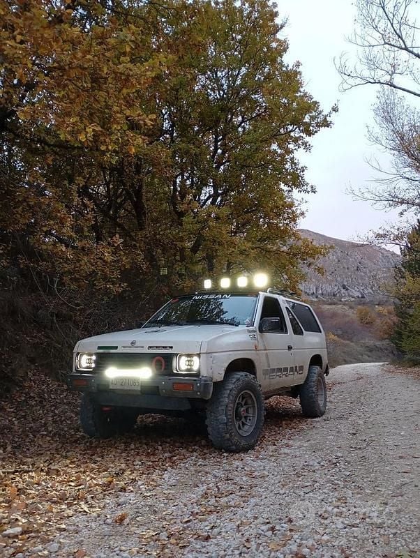 Usata Nissan Terrano 99 CV (72 kW) 1990 SUV