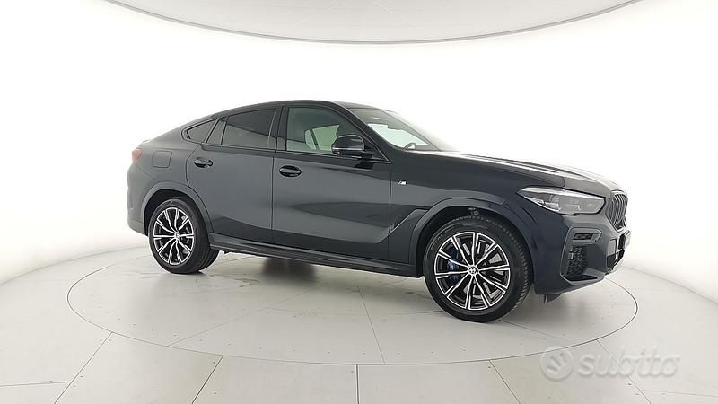 Usata BMW X6 M Sport 340 CV (250 kW) 2022 Nero SUV