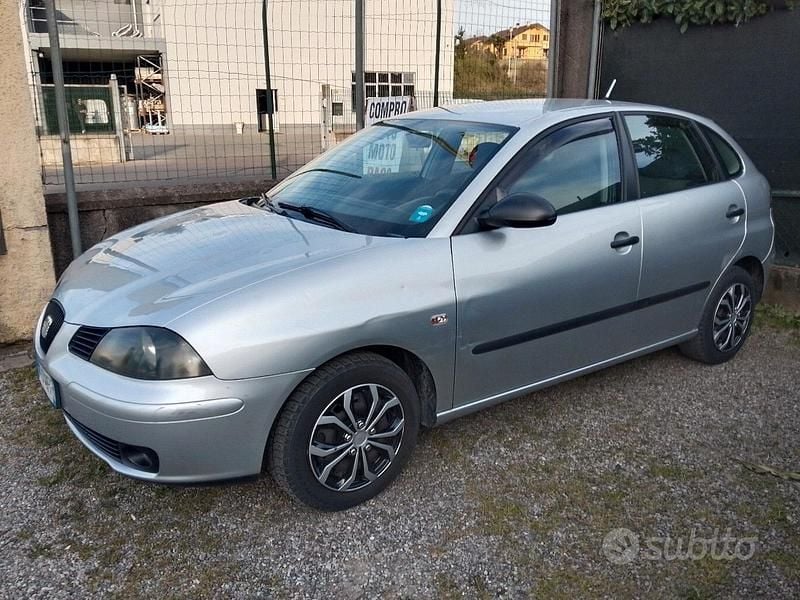 Usata Seat Ibiza 2003 Grigio Utilitaria