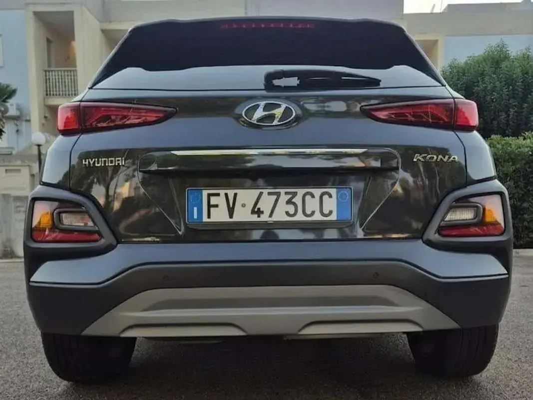 Usata Hyundai Kona Premium 136 CV (100 kW) 2019 Grigio SUV