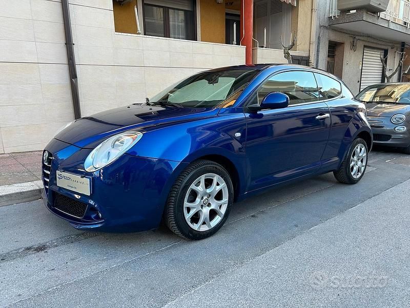 Blu Usata 2010 Alfa Romeo MiTo Distinctive Due volumi | 4990 € (Molto cara) - Immagine 1/4