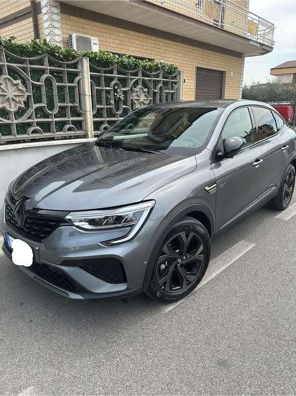 Usata Renault Arkana Engineered 94 CV (69 kW) 2023 Grigio SUV