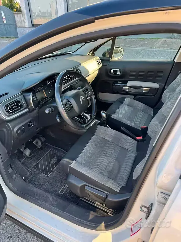 Usata Citroën C3 82 CV (60 kW) 2017 Bianco Berlina