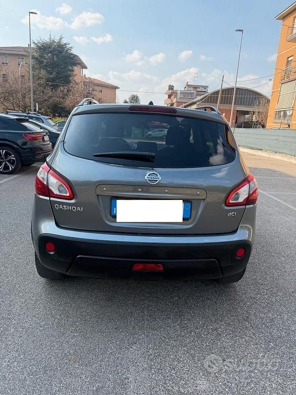 Usata Nissan Qashqai 110 CV (80 kW) 2013 Grigio SUV