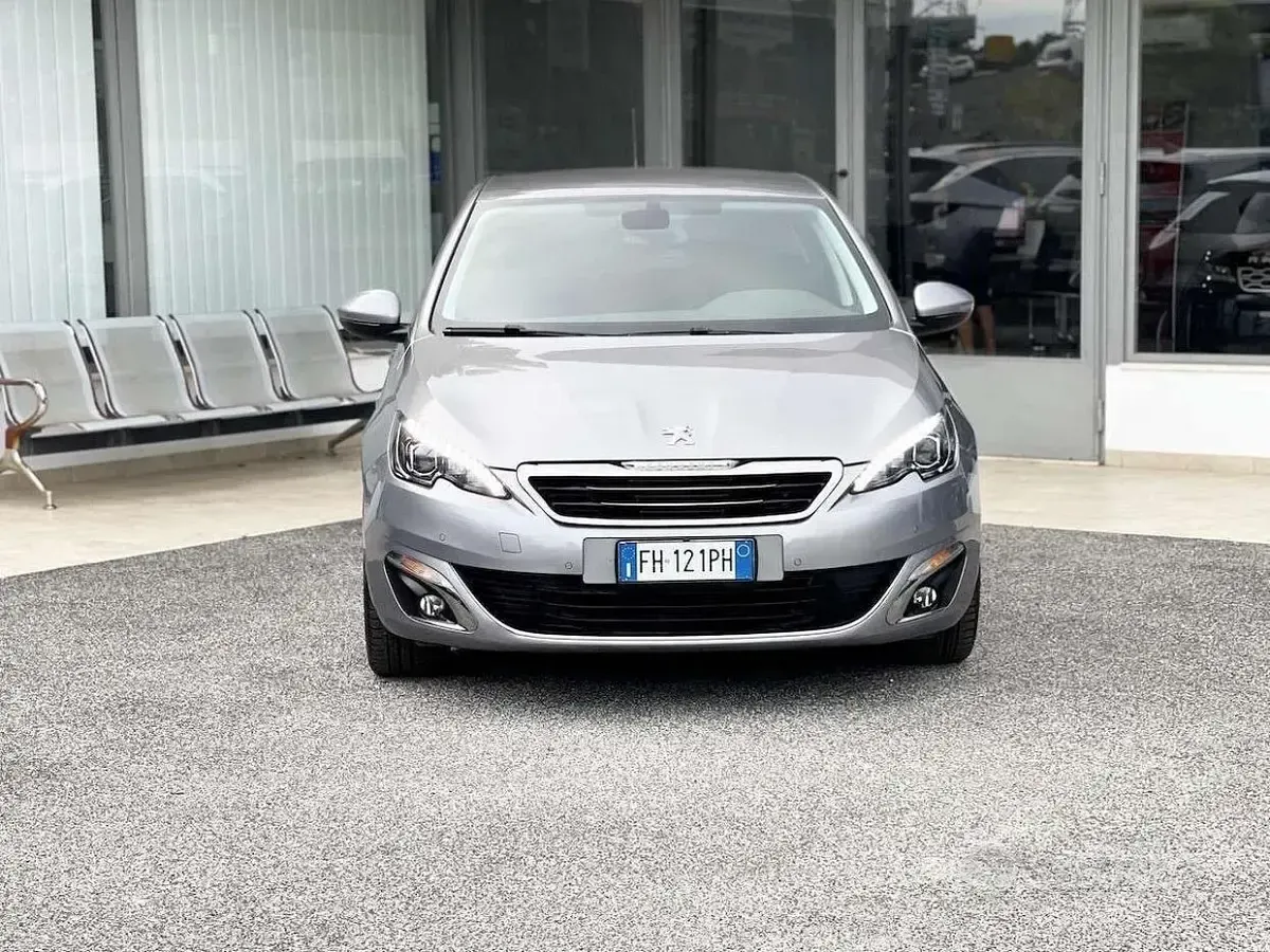 Usata Peugeot 308 120 CV (88 kW) 2017 Grigio Berlina