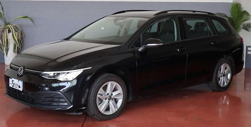 Usata VW Golf VIII Life 116 CV (85 kW) 2022 Other Station wagon