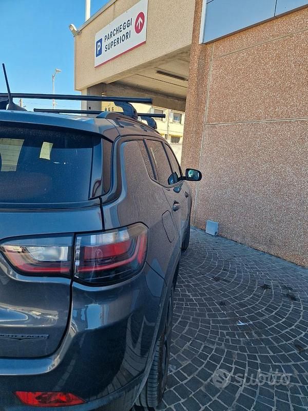 Usata Jeep Compass 131 CV (96 kW) 2023 Grigio SUV
