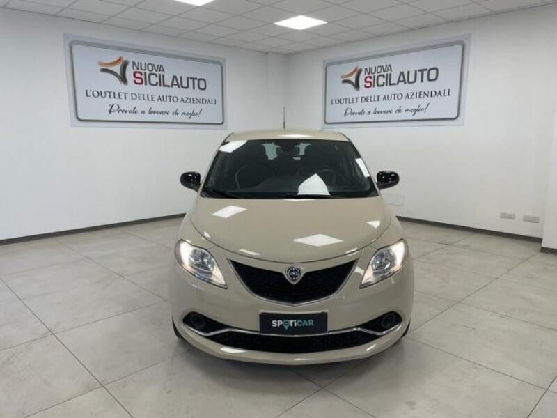 Bianco Usata 2017 Lancia Ypsilon Gold Due volumi | 12.500 € (Molto cara) - Immagine 1/4