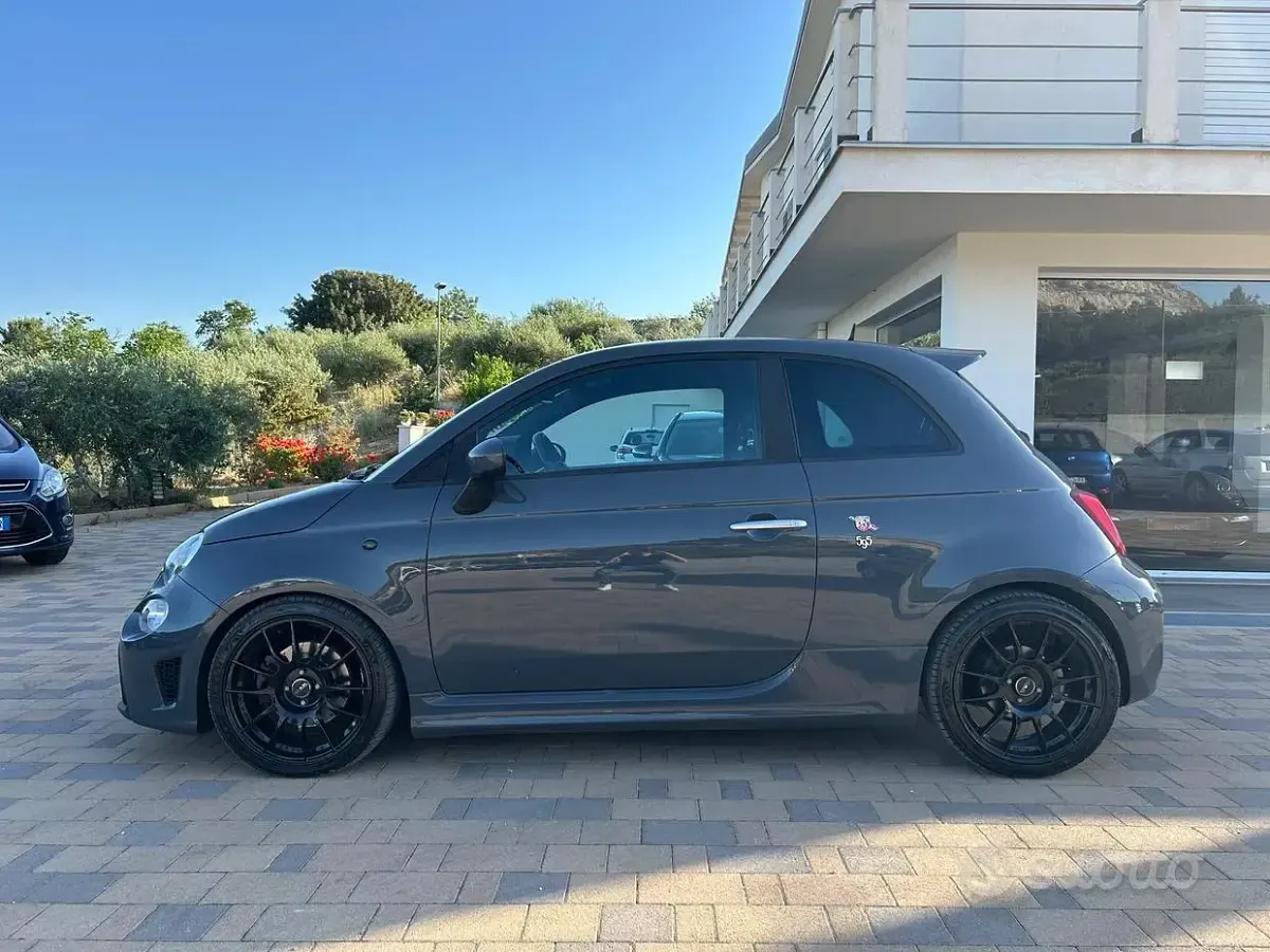Usata Abarth 595 145 CV (106 kW) 2017 Grigio Berlina