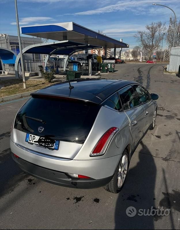Begagnad Lancia Delta 150 HK (110 kW) 2008 Halvkombi