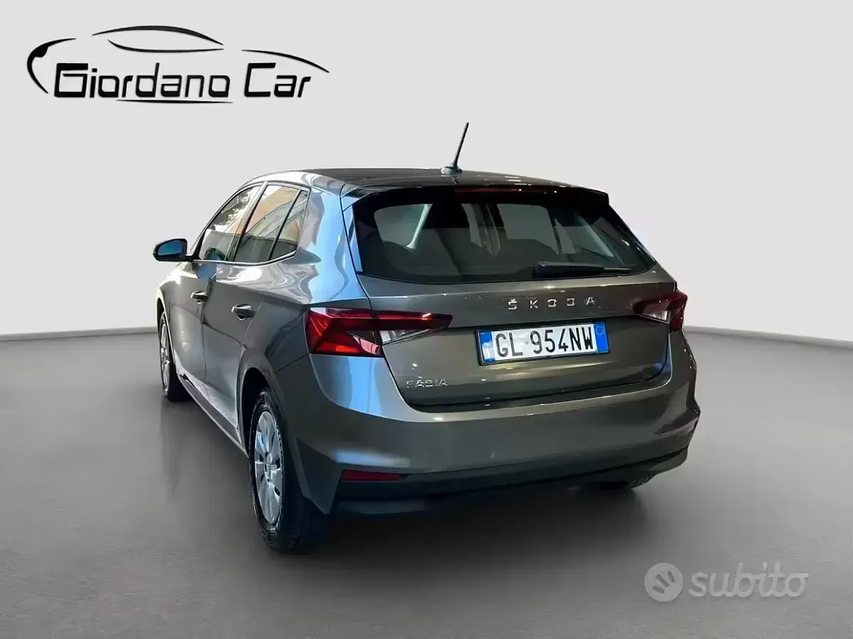 Usata Skoda Fabia Style 80 CV (58 kW) 2022 Grigio Utilitaria