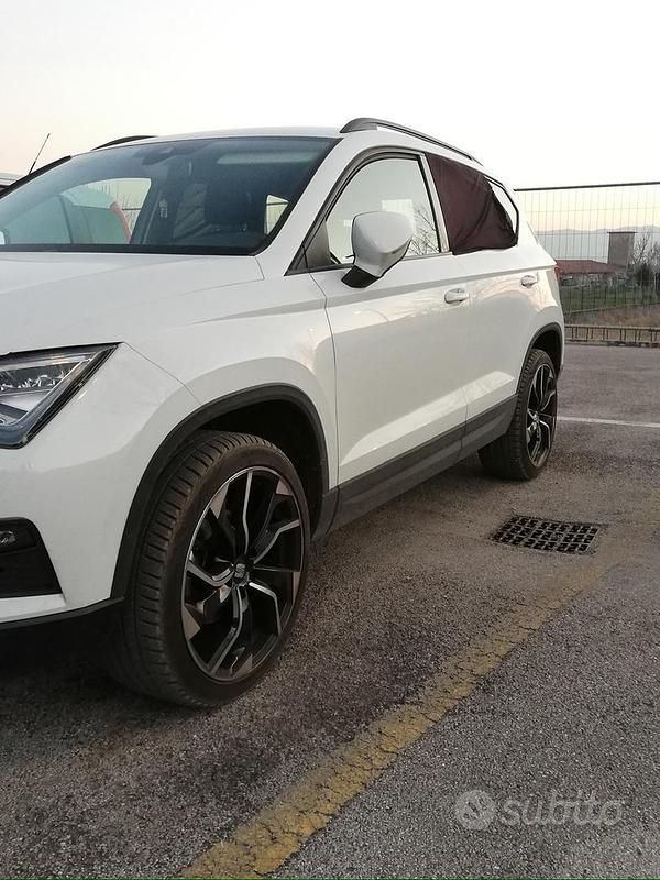 Usata Seat Ateca 116 CV (85 kW) 2019 Bianco SUV