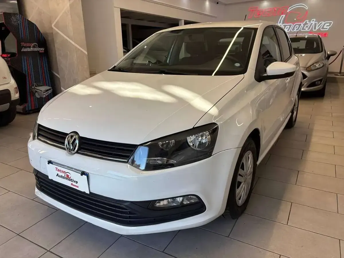 Usata VW Polo Trendline 60 CV (44 kW) 2016 Bianco puro Berlina
