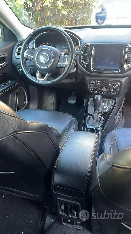 Usata Jeep Compass 170 CV (125 kW) 2017 Grigio SUV