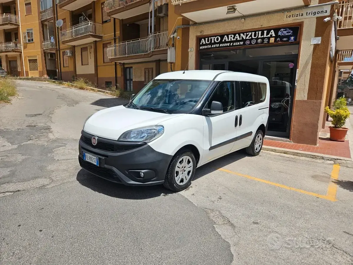 Usata Fiat Doblò 95 CV (69 kW) 2017 Bianco Monovolume