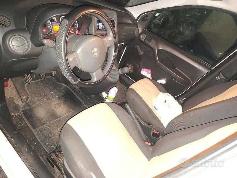 Usata Fiat Panda 2011 Bianco Utilitaria