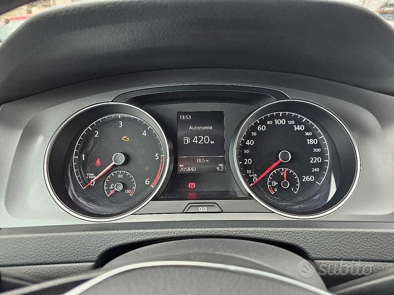Usata VW Golf VII Comfortline 105 CV (77 kW) 2015 Blu Berlina