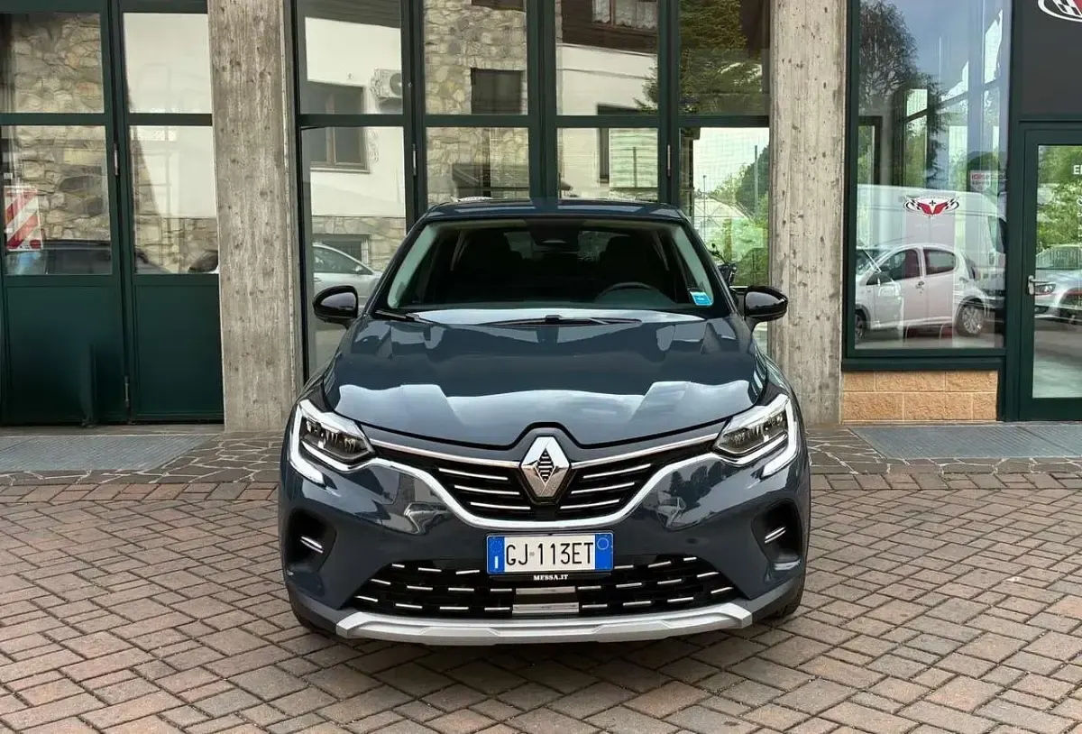 Usado Renault Captur Zen 94 CV (69 kW) 2022 Azul SUV