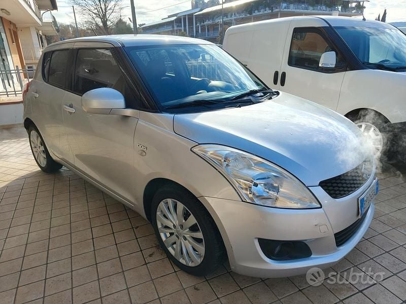 Usata Suzuki Swift GL 74 CV (54 kW) 2013 Grigio Utilitaria