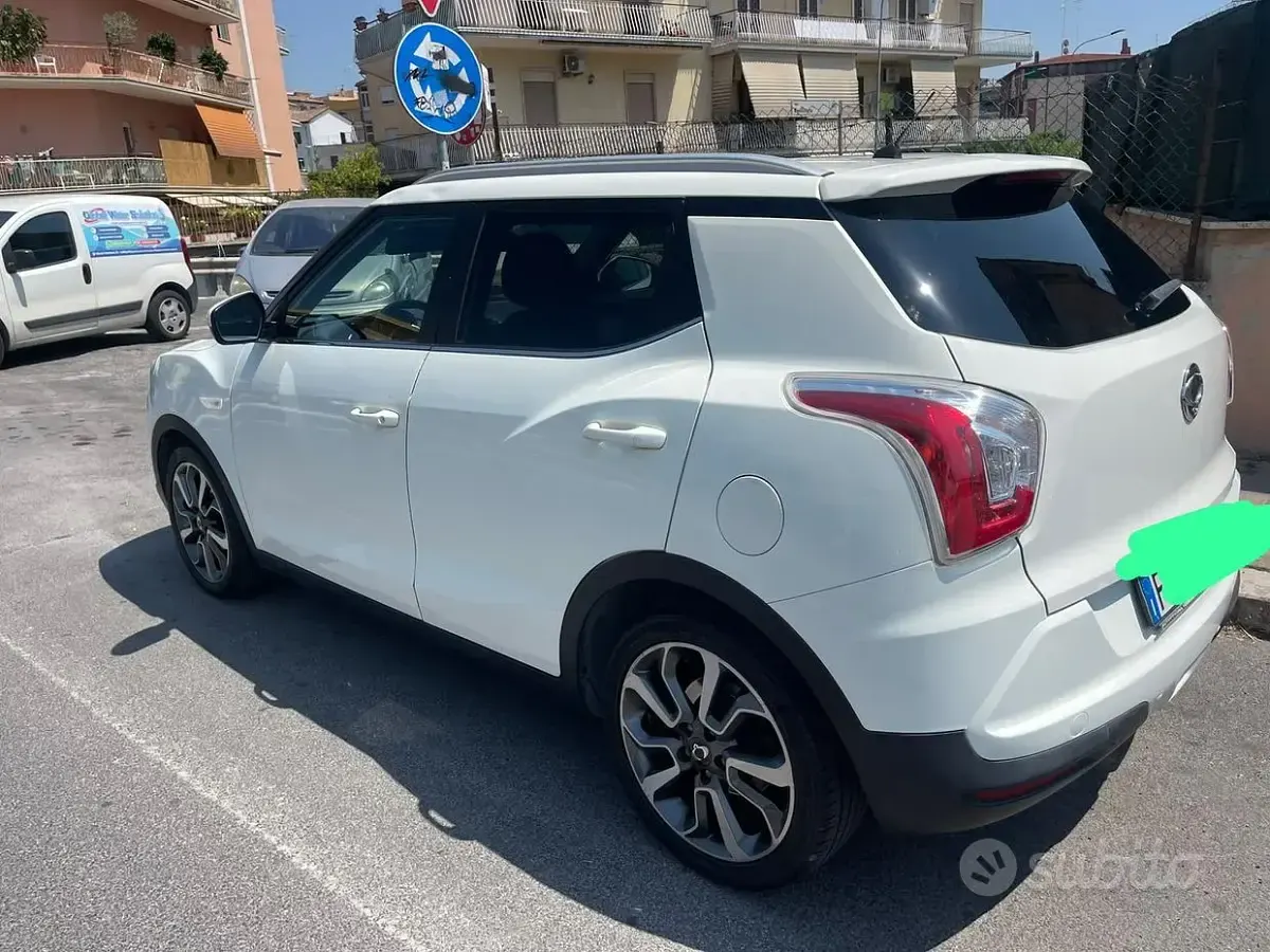 Usata SsangYong Tivoli 115 CV (84 kW) 2016 Bianco SUV