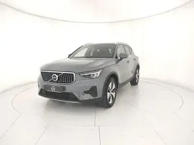 Usata Volvo XC40 129 CV (94 kW) 2023 Bright dusk SUV