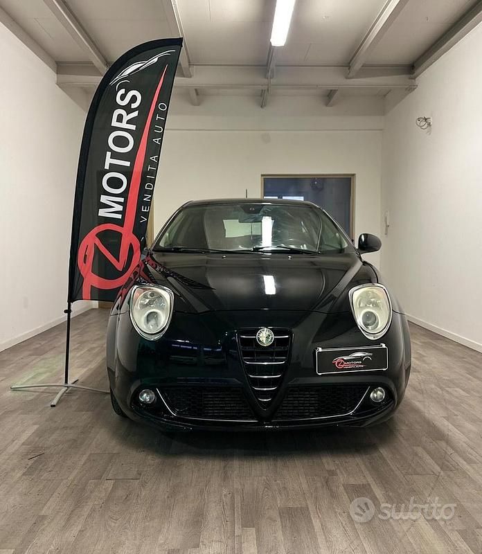Marrone Usata 2010 Alfa Romeo MiTo Distinctive Due volumi | 4500 € (Buon prezzo) - Immagine 1/4