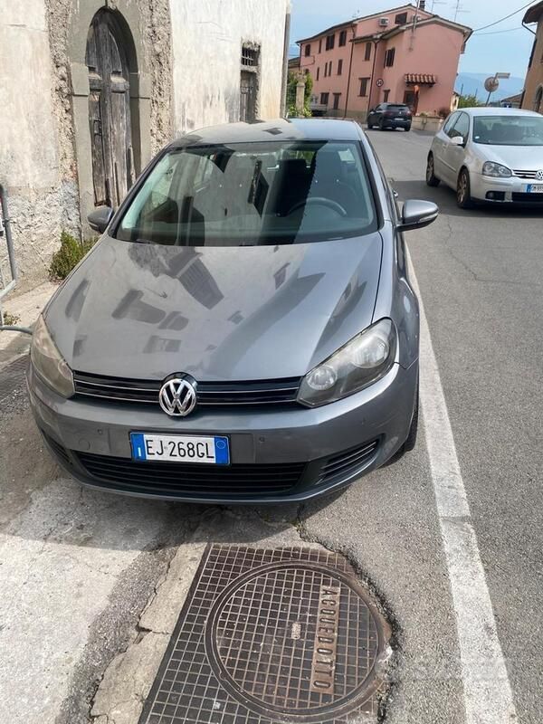 Usata VW Golf VI 105 CV (77 kW) 2011 Grigio Utilitaria