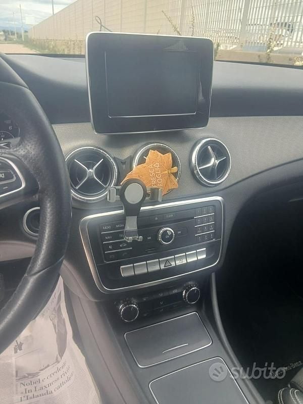 Usata Mercedes GLA200 2016 Grigio SUV
