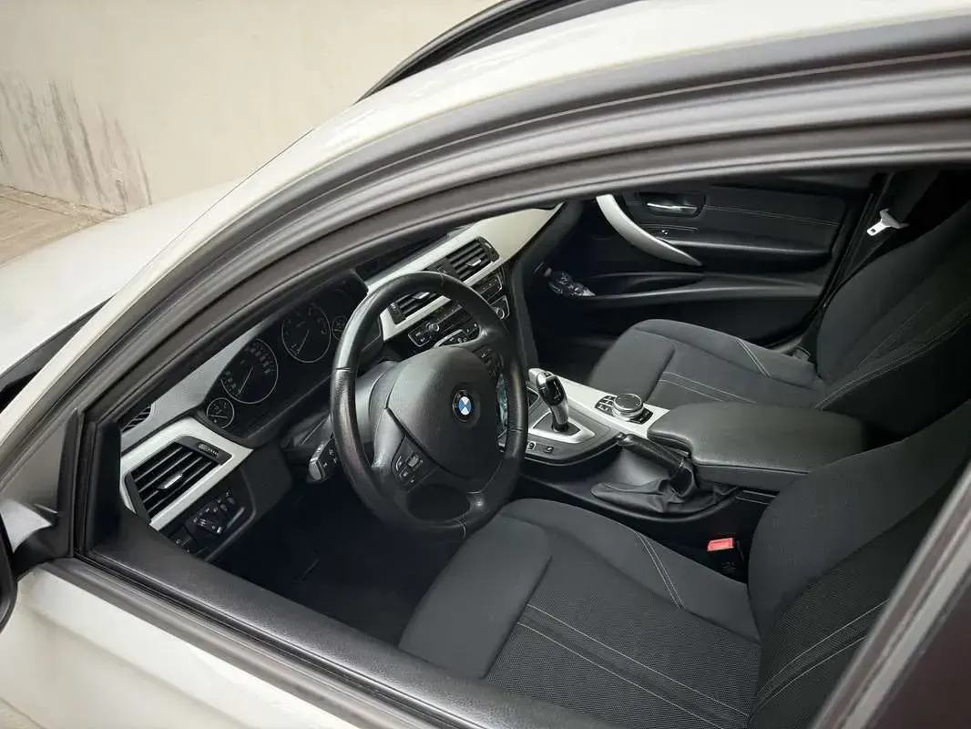 Usata BMW 318 Advantage 150 CV (110 kW) 2019 Station wagon
