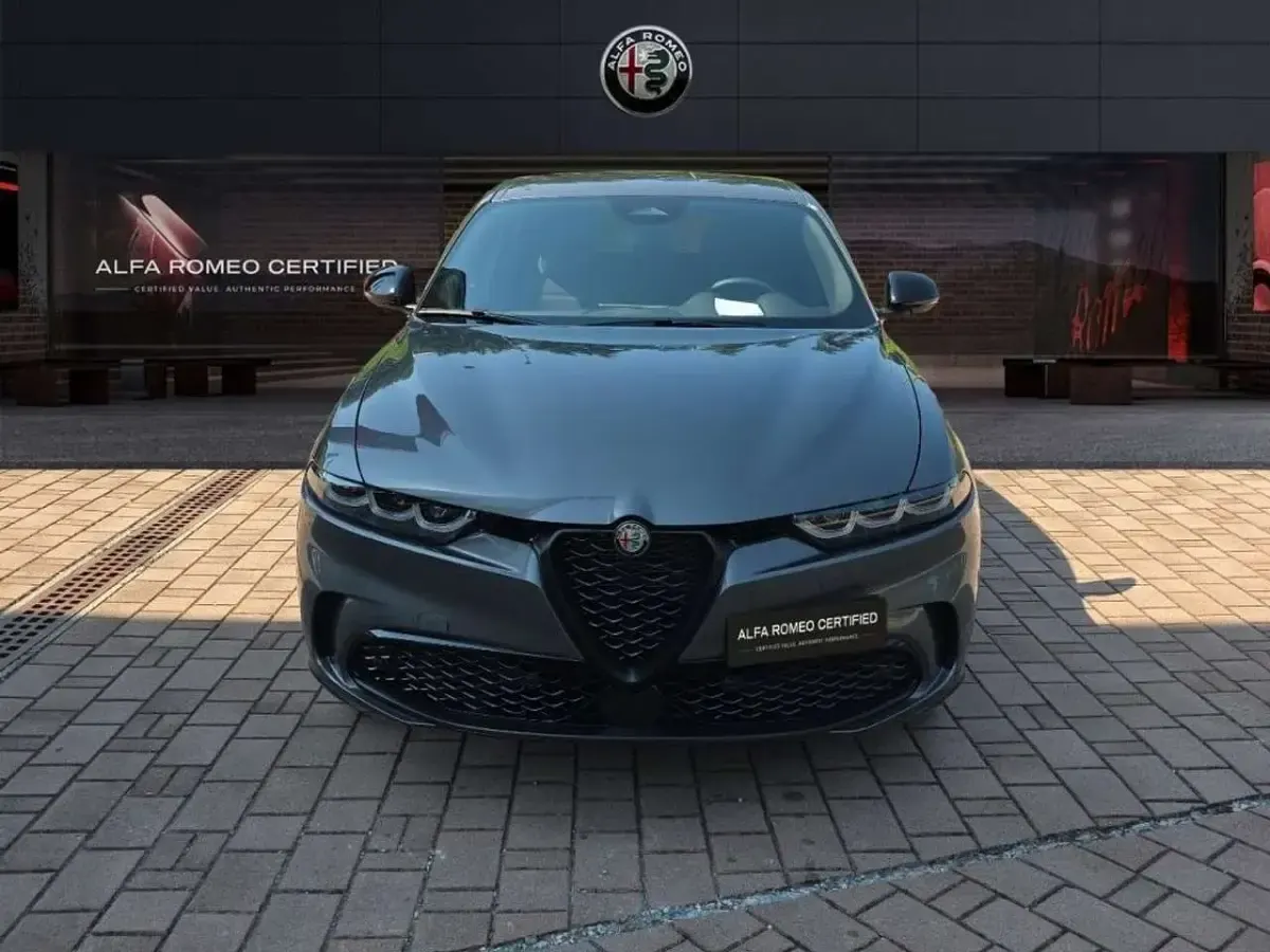 Nuova Alfa Romeo Tonale Veloce 160 CV (117 kW) 2025 Grigio scuro SUV