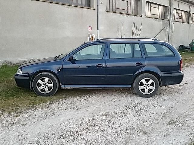 Usata Skoda Octavia 110 CV (80 kW) 2000 Blu Station wagon