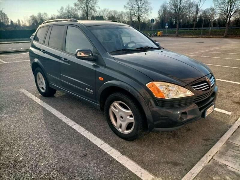Usata SsangYong Kyron 141 CV (103 kW) 2006 Nero SUV