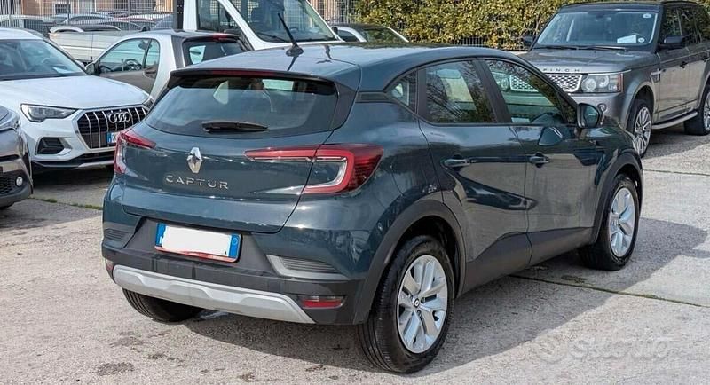Usata Renault Captur Equilibre 91 CV (66 kW) 2023 Blu SUV