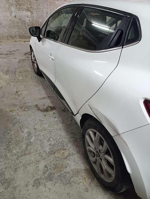 Usata Renault Clio IV Zen 75 CV (55 kW) 2017 Berlina