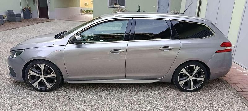 Usata Peugeot 308 SW GT-line 120 CV (88 kW) 2018 Station wagon