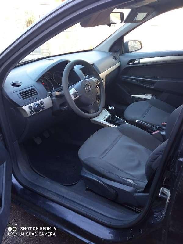 Usata Opel Astra 90 CV (66 kW) 2008 Berlina
