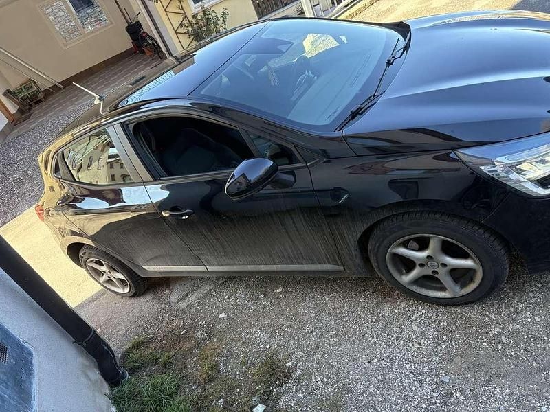 Usata Renault Clio V Business 101 CV (74 kW) 2020 Berlina