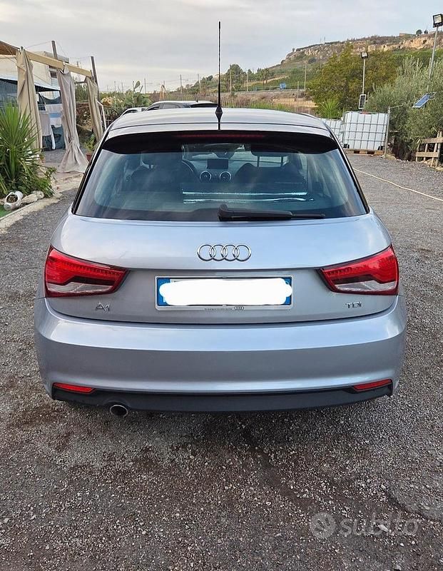 Usata Audi A1 115 CV (84 kW) 2015 Grigio Utilitaria