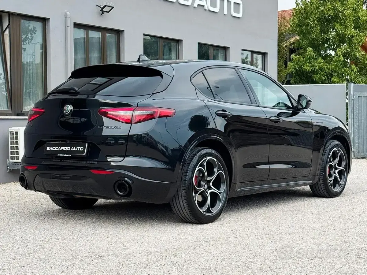 Usata Alfa Romeo Stelvio Veloce 210 CV (154 kW) 2020 Nero SUV